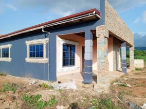 2 bedroom house for sale in Kwamosu near Koforidua front exterior